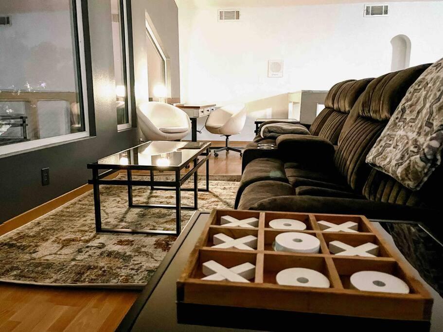 *Entertainment Villa* 5Min To Strip Optional Heated Pool Jacuzzi! 拉斯维加斯 外观 照片