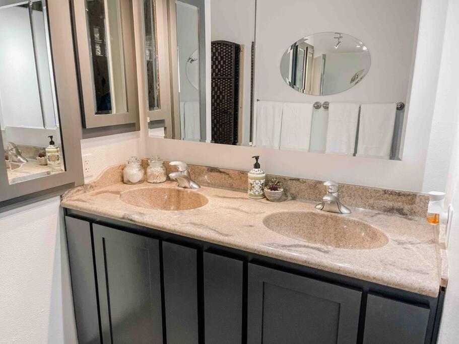 *Entertainment Villa* 5Min To Strip Optional Heated Pool Jacuzzi! 拉斯维加斯 外观 照片
