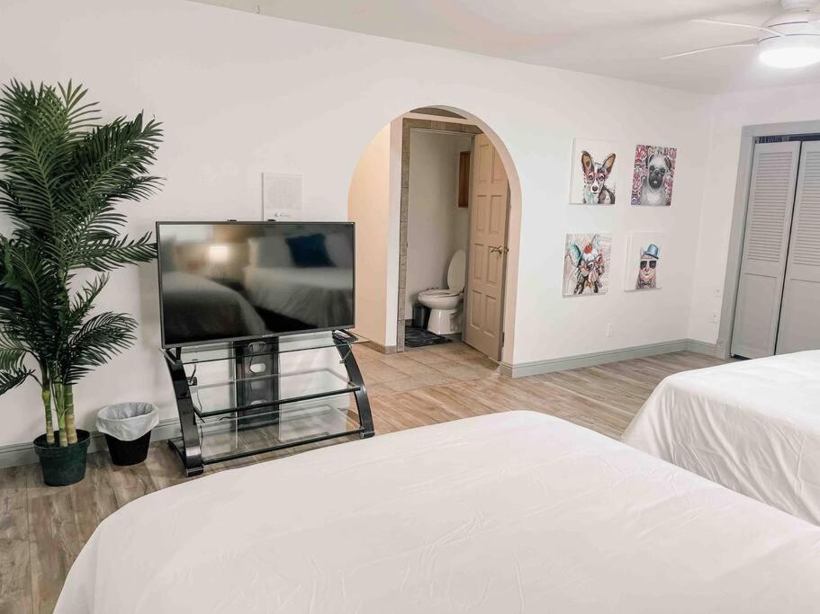 *Entertainment Villa* 5Min To Strip Optional Heated Pool Jacuzzi! 拉斯维加斯 外观 照片